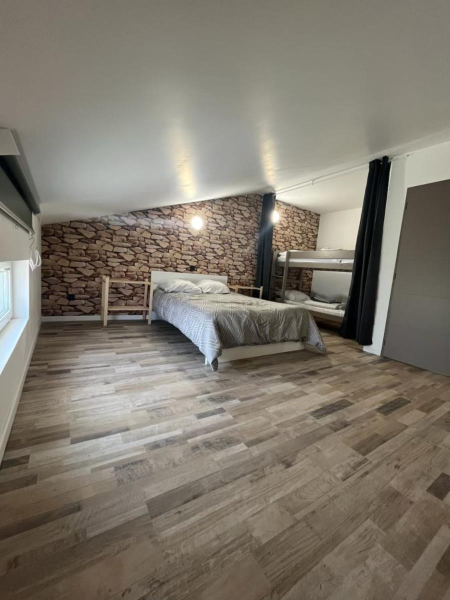 Gite1 Pour 6 Personnes Anneyron Bagian luar foto